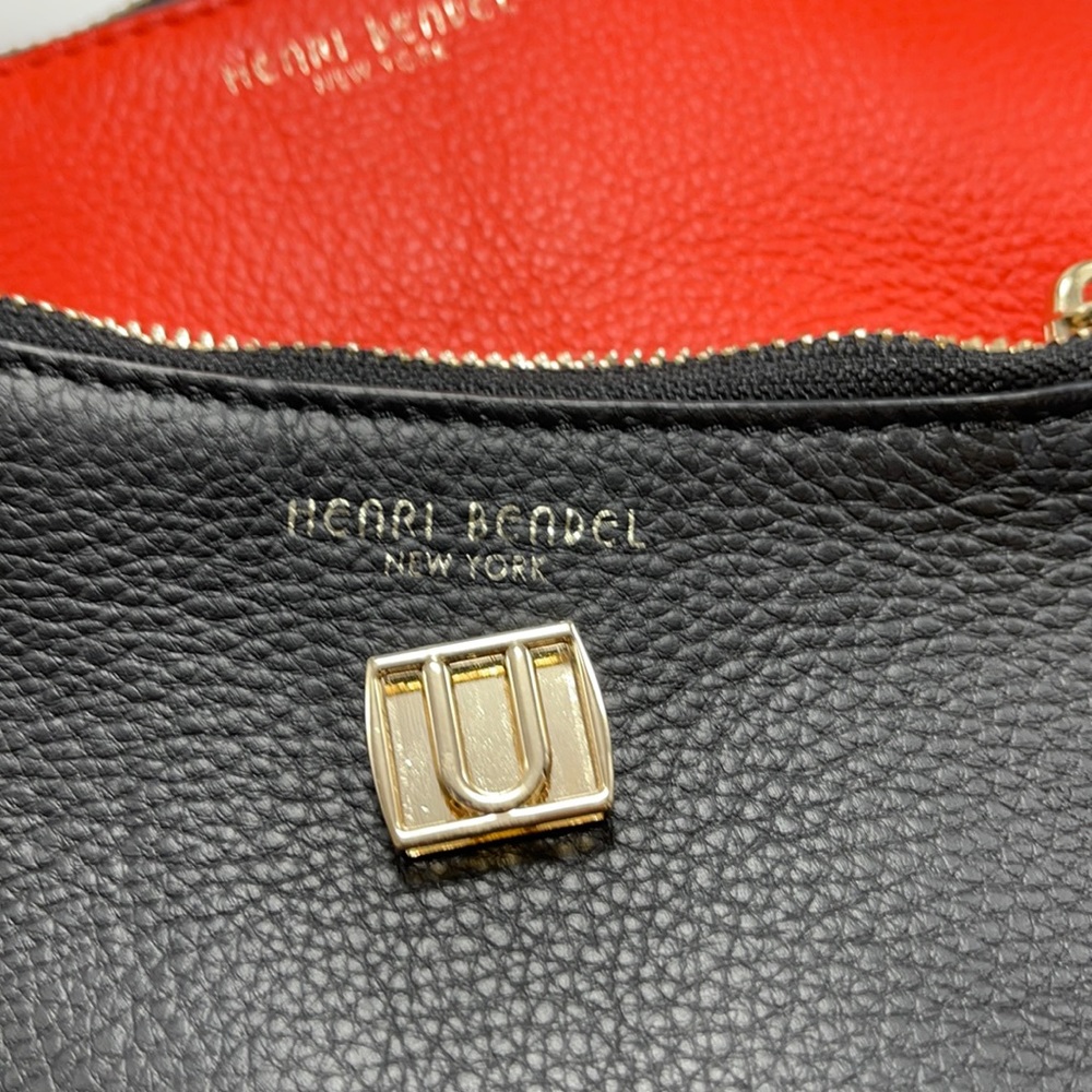 Bendel influencer slide bag charm letter U gold
